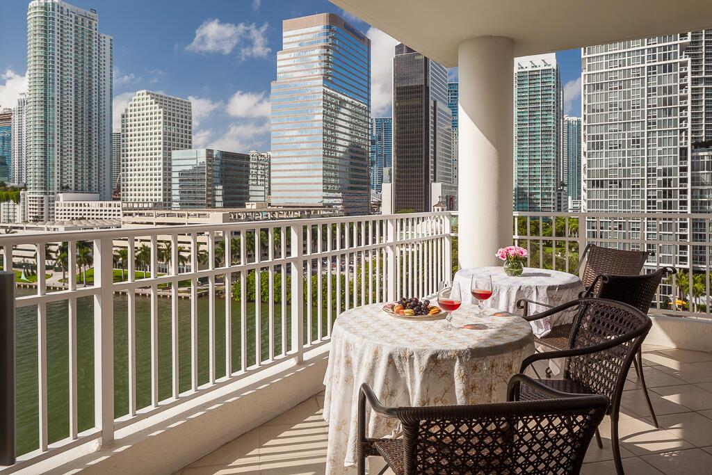 Live your Luxury in Sunny South Florida in Brickell Key Island at the Courvoisier Courts with your Personal Oasis in the Sky. An Amazing Opportunity Awaits with a Lovely Presentation of Modernistic Miami Charm Featuring a Spacious 3 Bedrooms / 2 Full Baths accompanied with a Half Bath. Upon Arrival you'll notice an Elegant yet Natural Ambiance with Views of Biscayne Bay stretching to Miami Beach. Take a Moment to Bask Outdoors and Embrace the Magnificent Views from one of your Two Private Balconies. Nestled within Brickell Key Island at The Courvoisier Courts come Luxuriate in the Highly Desirable Resort Style Amenities offered at your footsteps. Capitalize on the Opportune Moment to be Delightfully located within the Heart of Miami's Arts and Entertainment District.