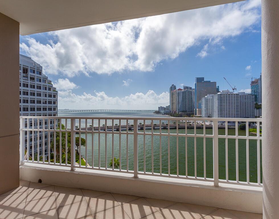 COURVOISIER COURTS CONDO - Residential Lease