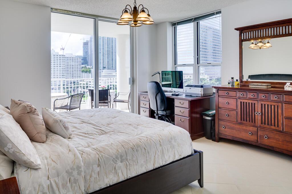 COURVOISIER COURTS CONDO - Residential Lease