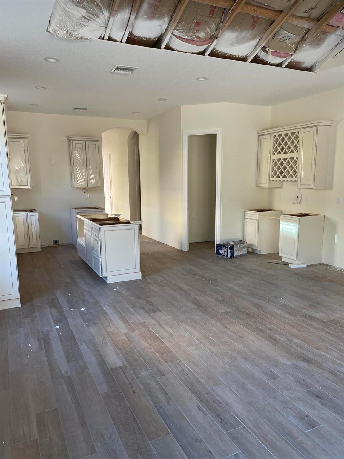 BRIDGEPOINTE SUBDIVISION - Residential