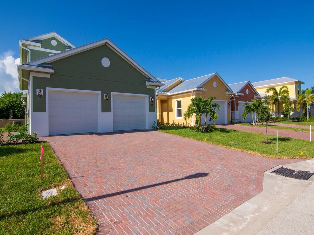 BRIDGEPOINTE SUBDIVISION - Residential