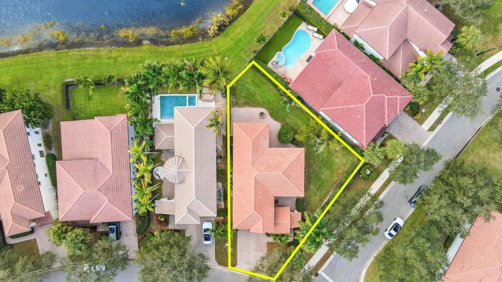 Photo of 770 Bocce Court, Palm Beach Gardens, FL 33410 (MLS # R11157282)