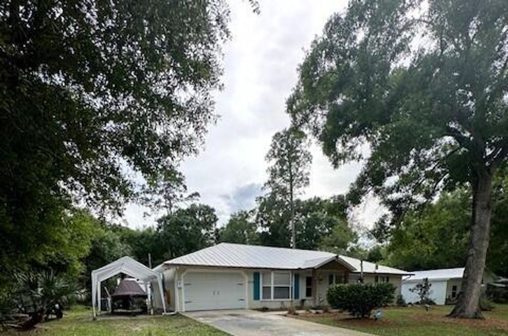 Photo of 8705 Brookline Avenue, Fort Pierce, FL 34951 (MLS # R10966950)