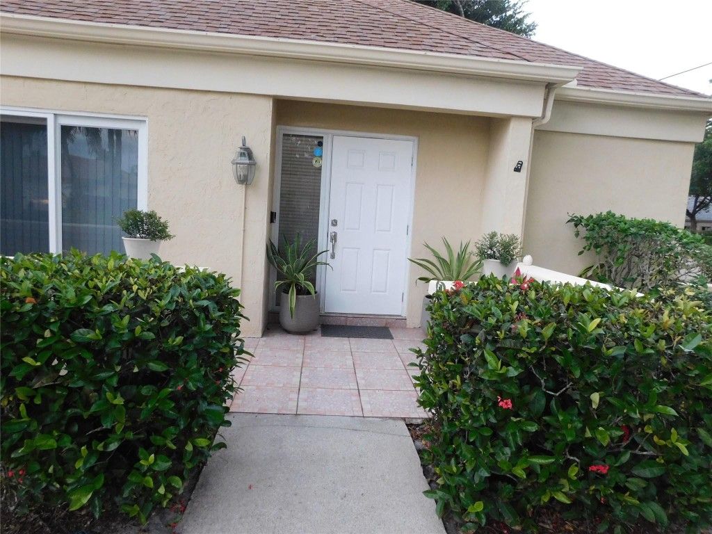 Photo of 10195 Greentrail Drive, Boynton Beach, FL 33436 (MLS # F10546210)