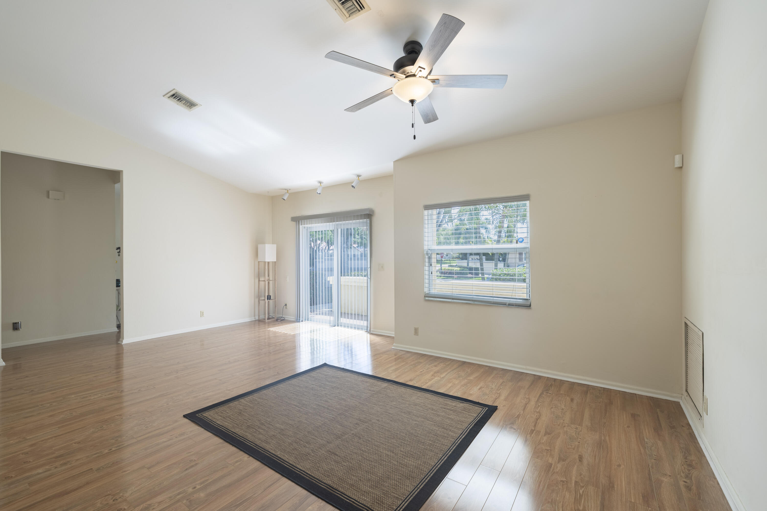 10195 Greentrail Drive