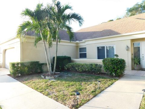 10195 Greentrail Drive Boynton Beach FL 33436