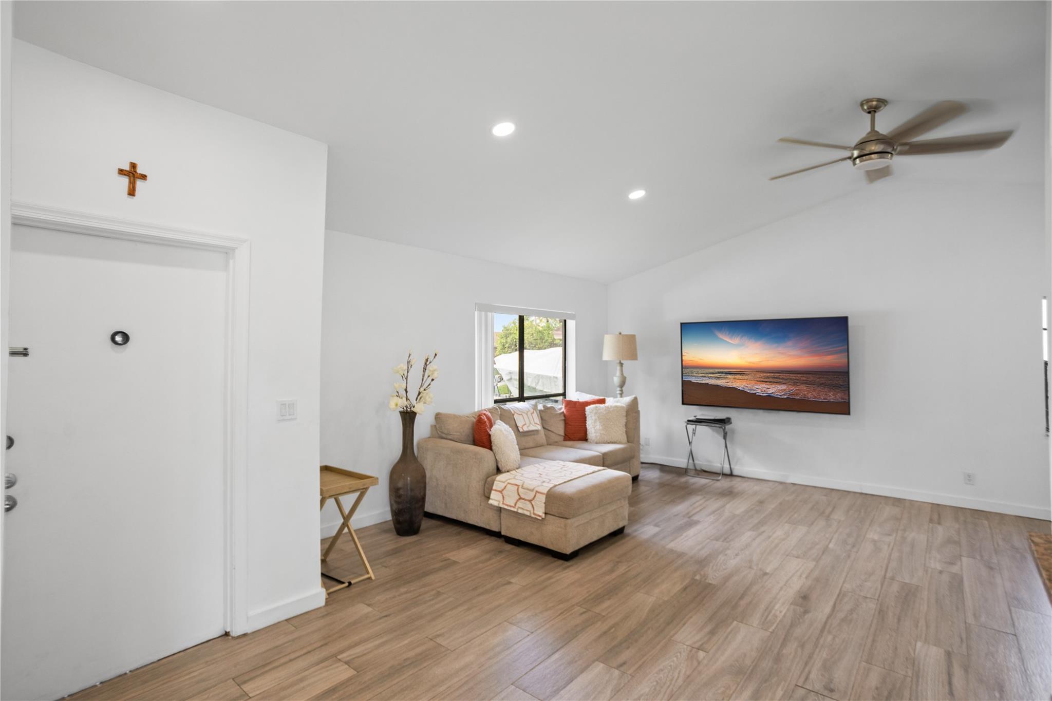 NORTH LAUDERDALE LANDINGS - Residential