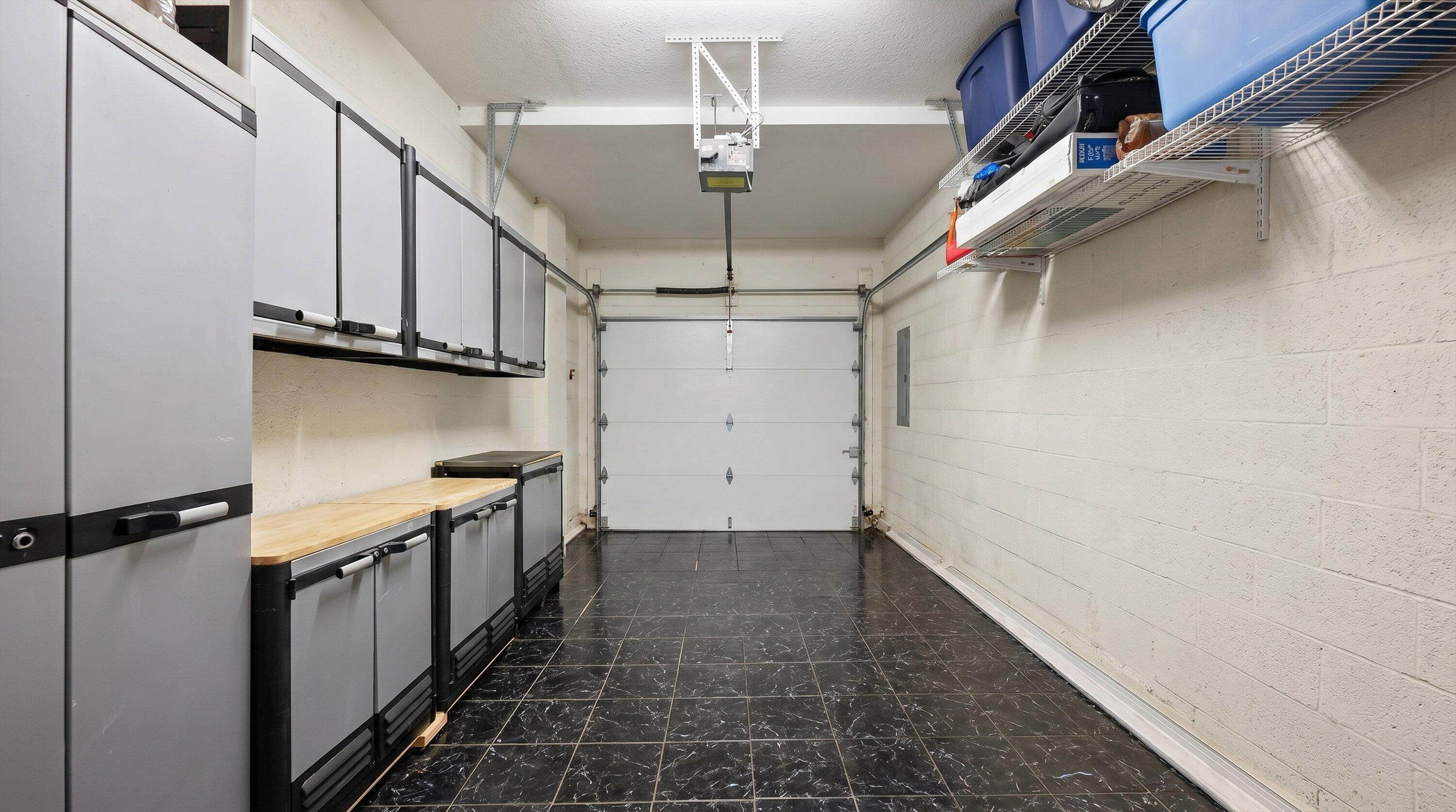 SEMINOLE ESTATES & TOWNHOMES - Residential