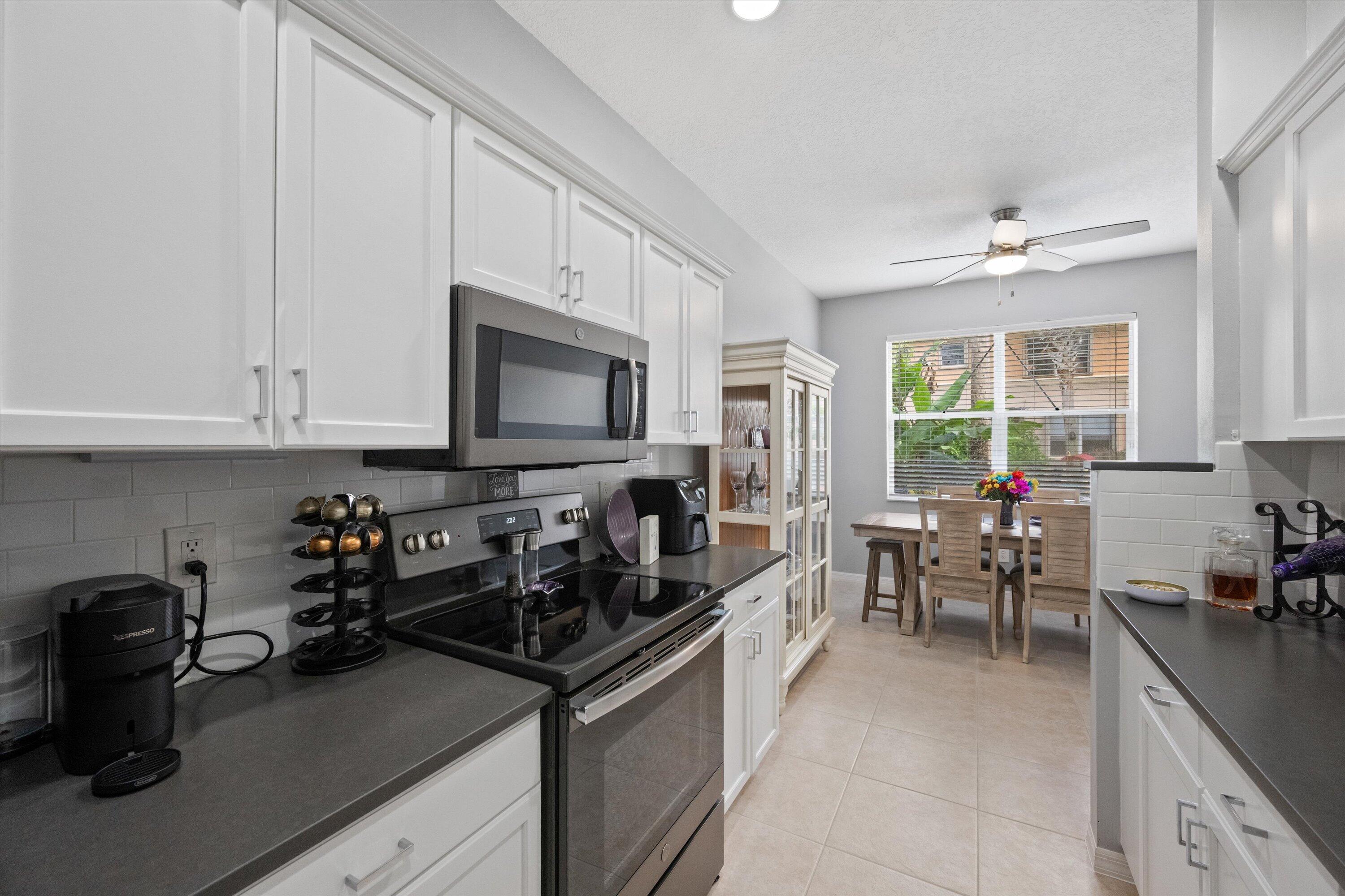 SEMINOLE ESTATES & TOWNHOMES - Residential