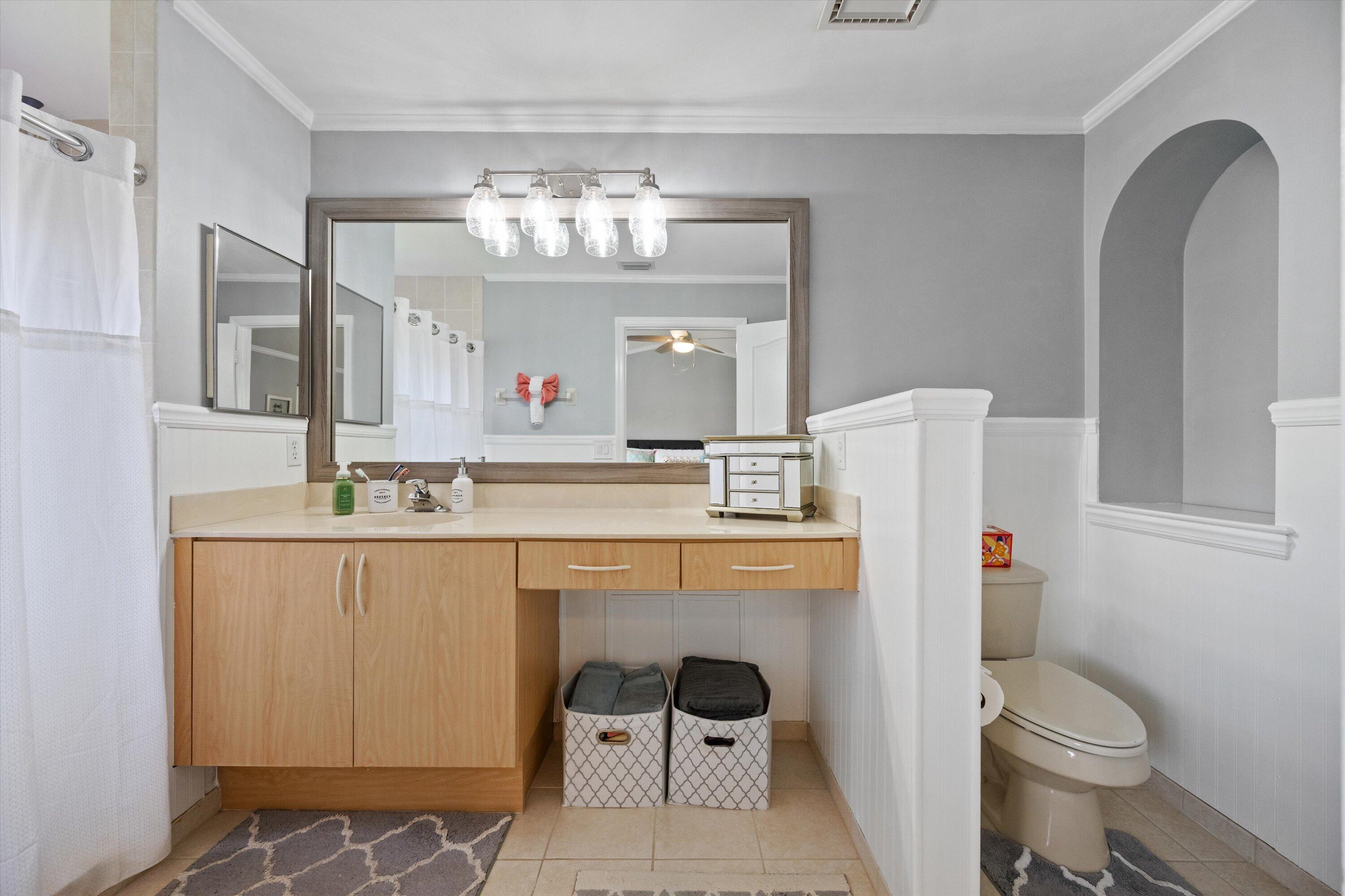 SEMINOLE ESTATES & TOWNHOMES - Residential