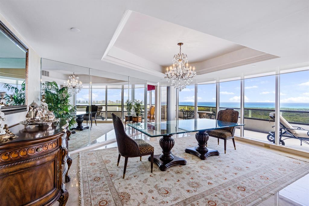 OLD PORT COVE LAKE POINT - Residential