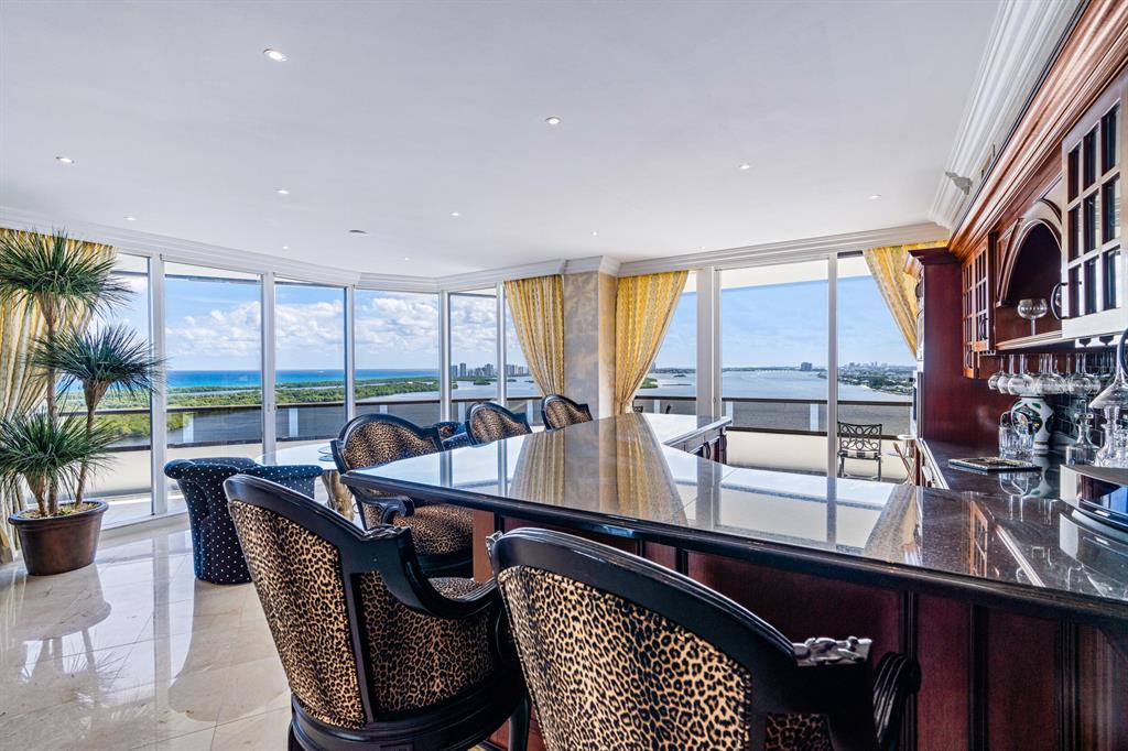 OLD PORT COVE LAKE POINT - Residential