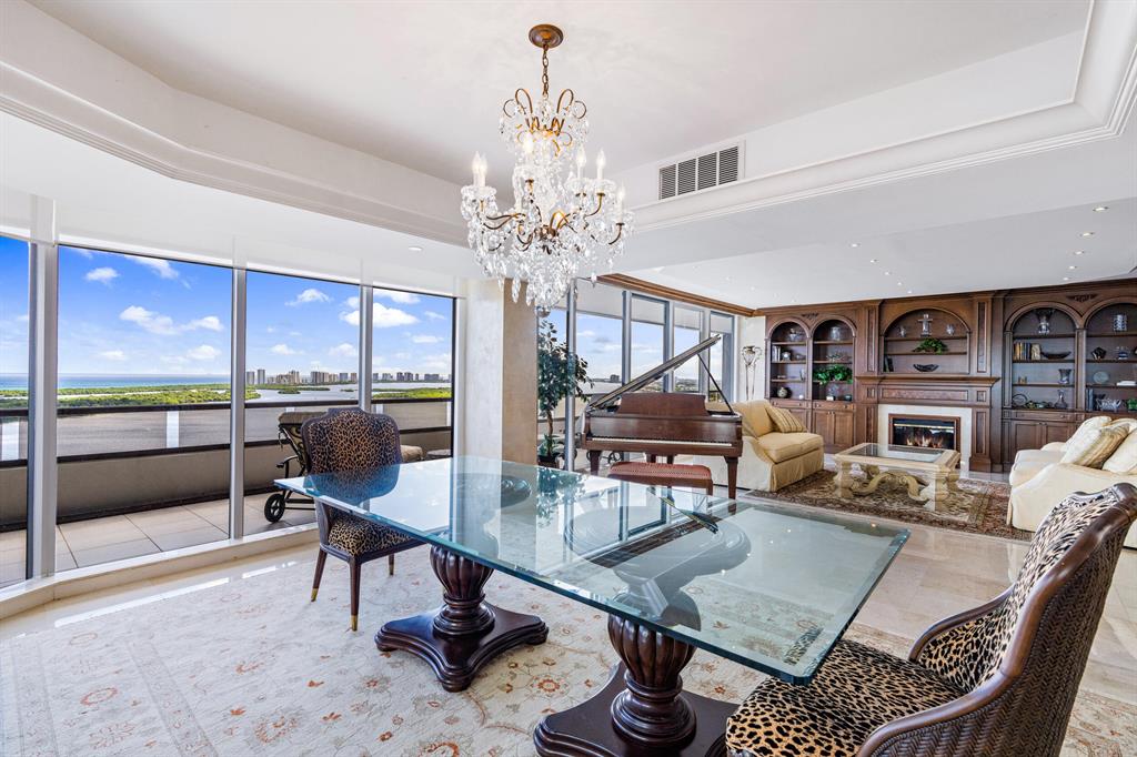 OLD PORT COVE LAKE POINT - Residential