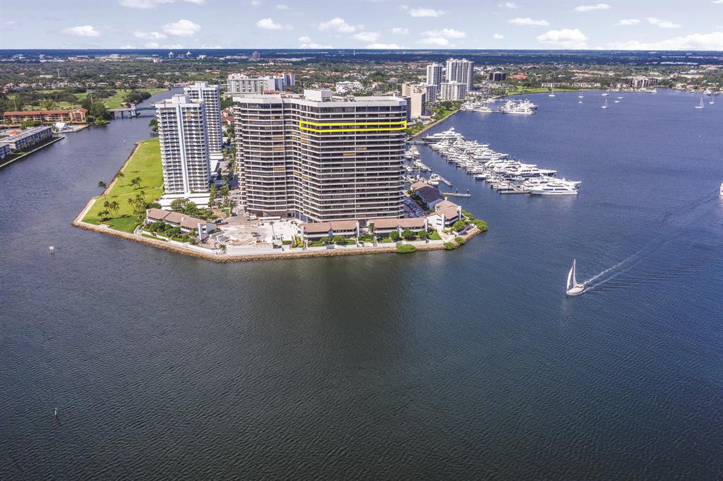 OLD PORT COVE LAKE POINT - Residential