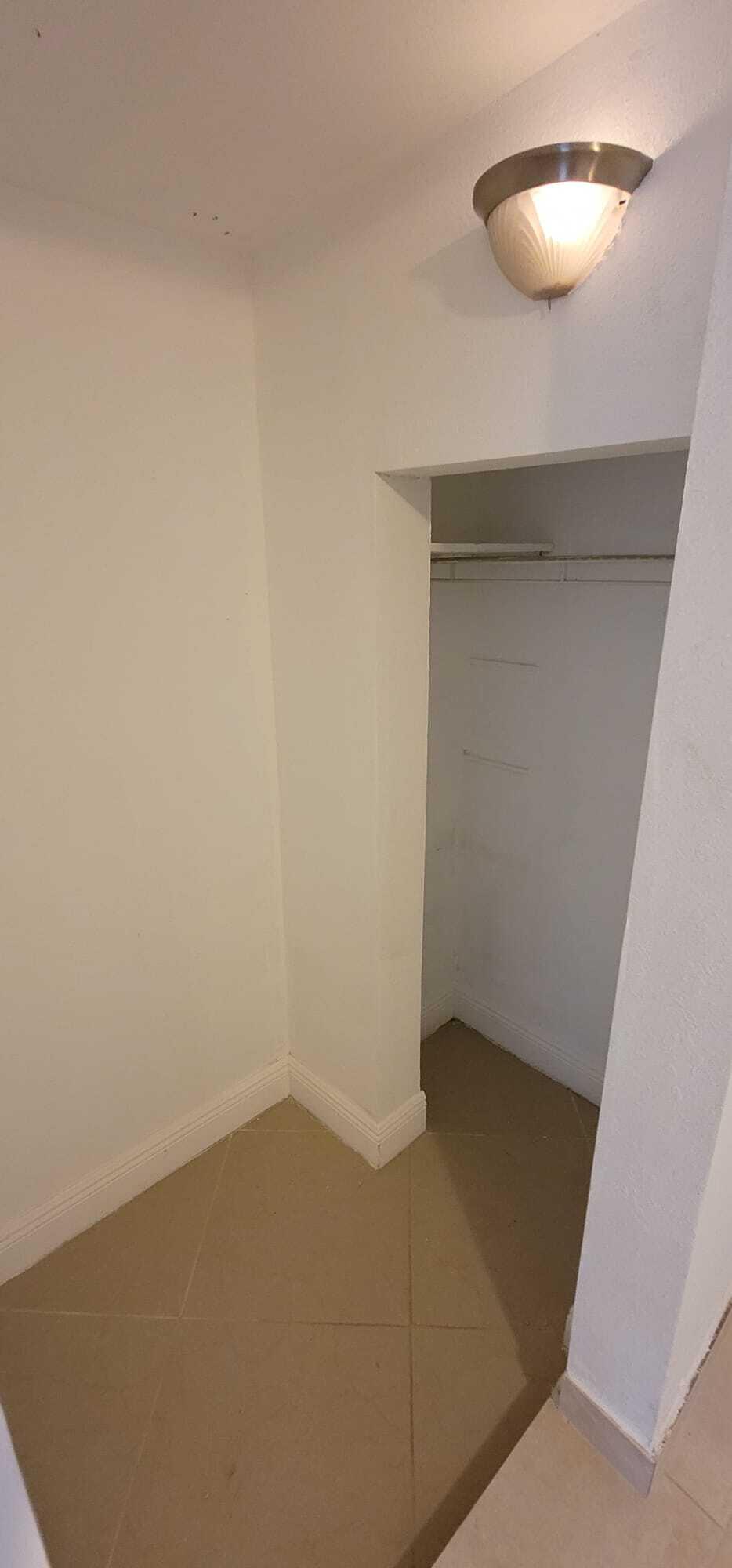 HOLLYWOOD BEACH GARDENS - Residential Income