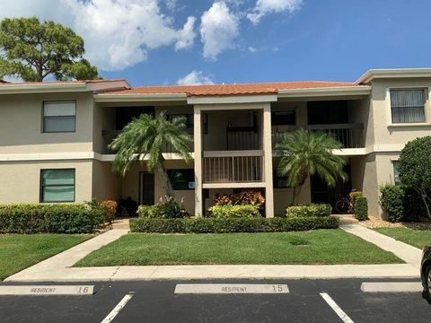 Condominium in Palm Beach Gardens FL 13403 Touchstone Place Pl.jpg