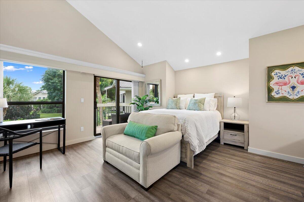 Properties 11863 Wimbledon Circle 542