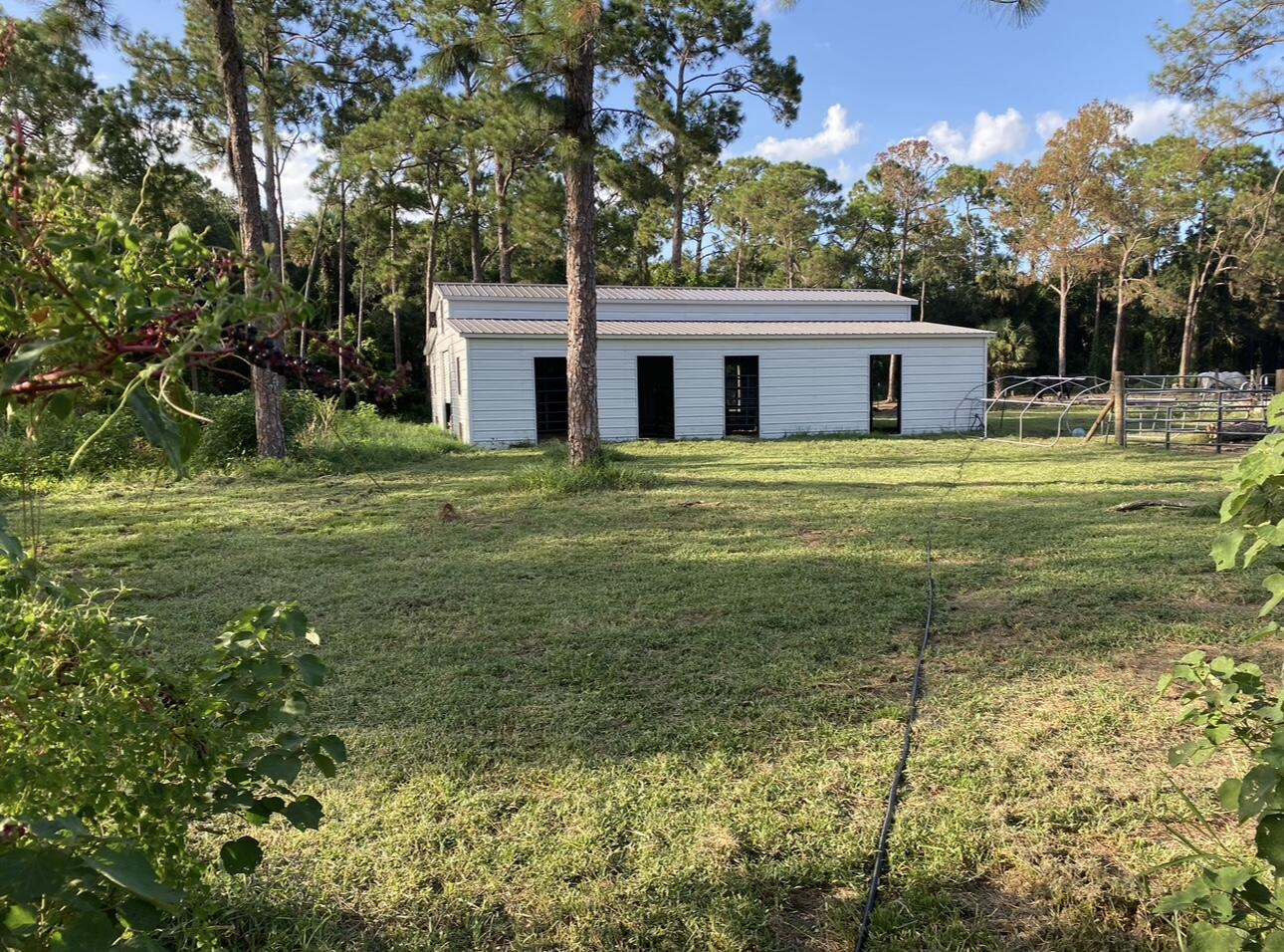 COUNTRY HILLS ESTATES - Land