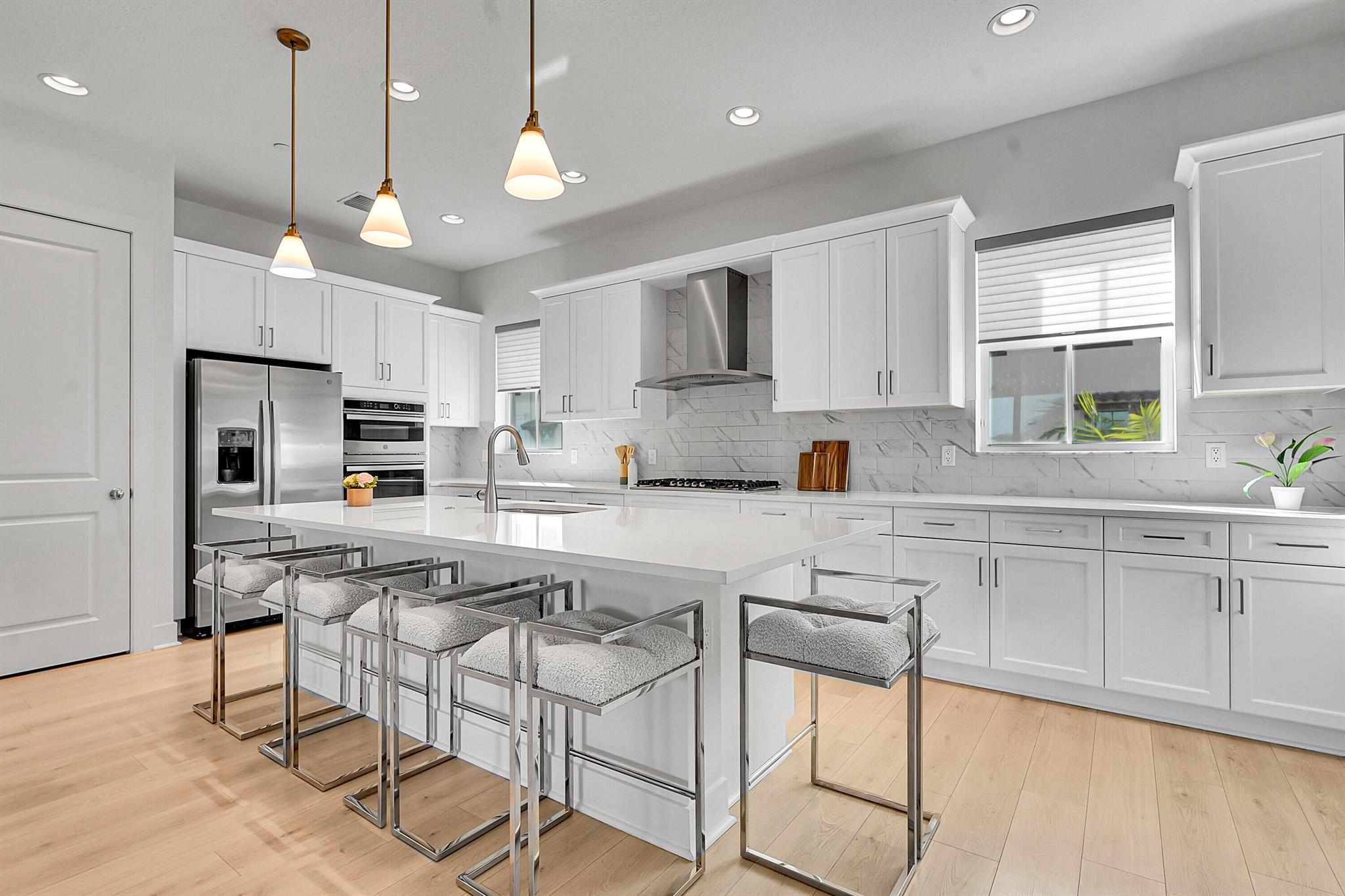 ALTON NEIGHBORHOOD - Residential