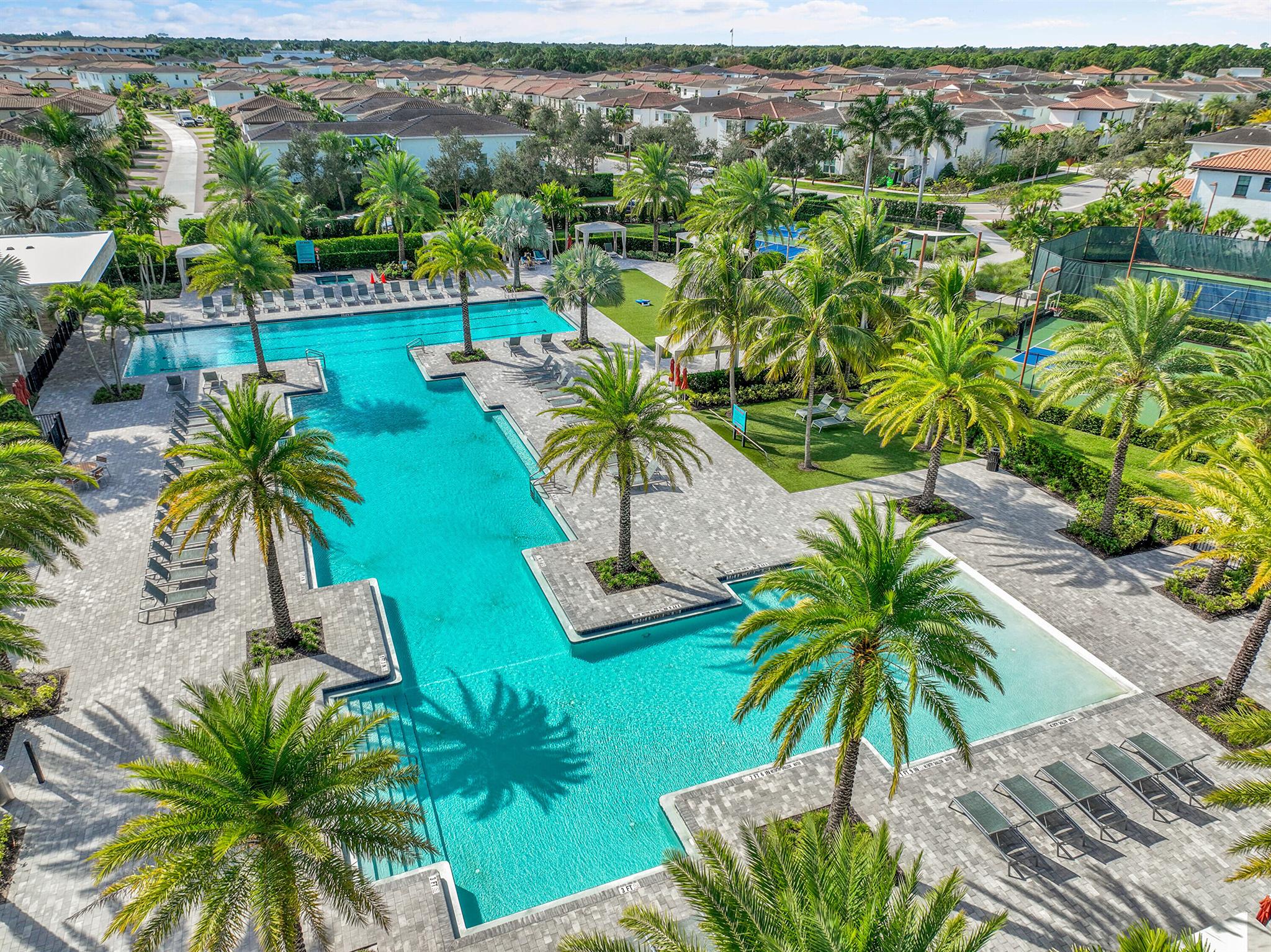 ALTON NEIGHBORHOOD - Residential