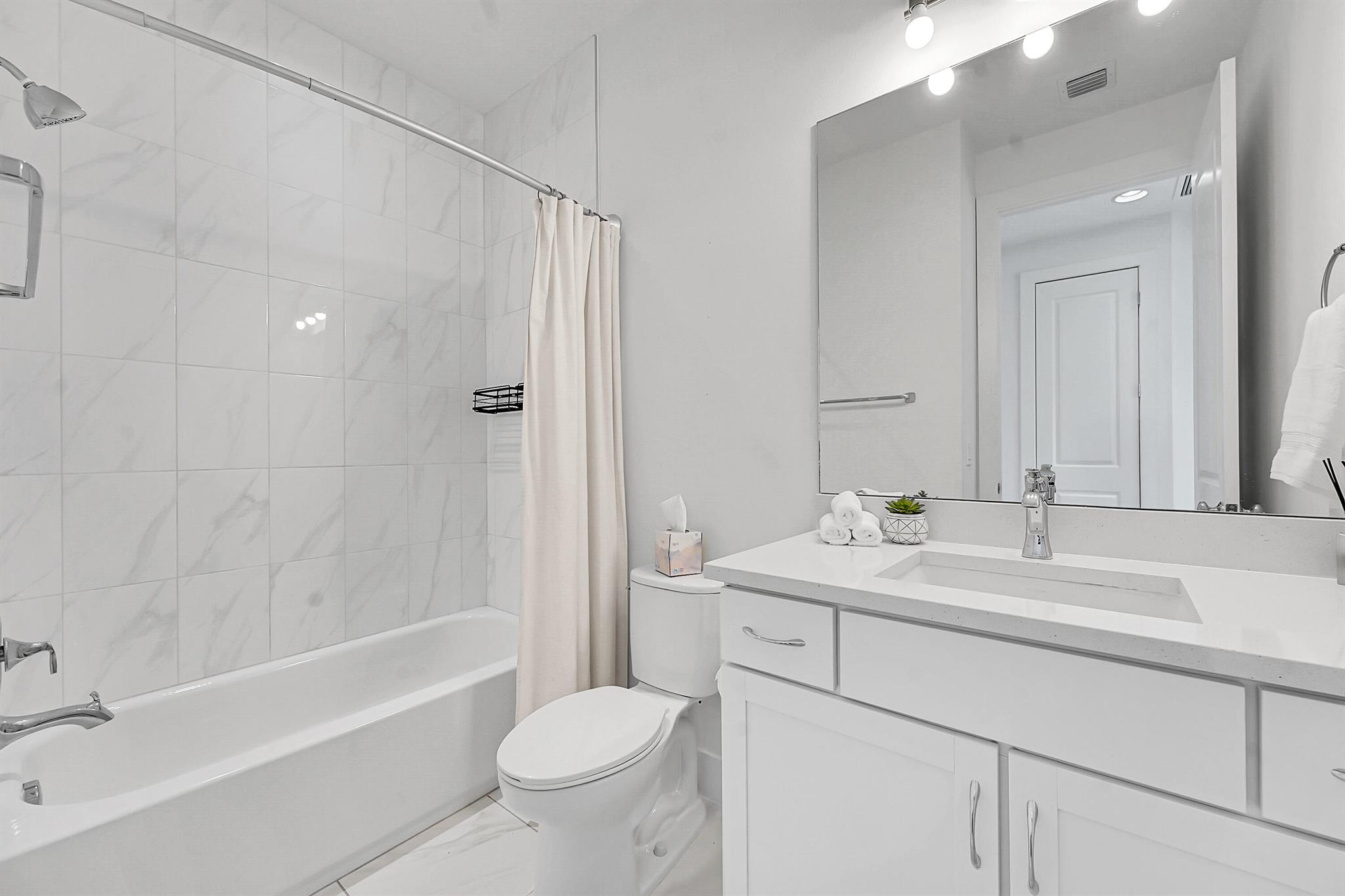 ALTON NEIGHBORHOOD - Residential