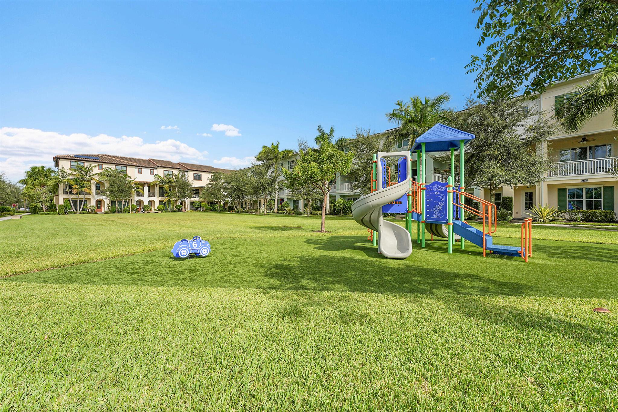 ALTON NEIGHBORHOOD - Residential