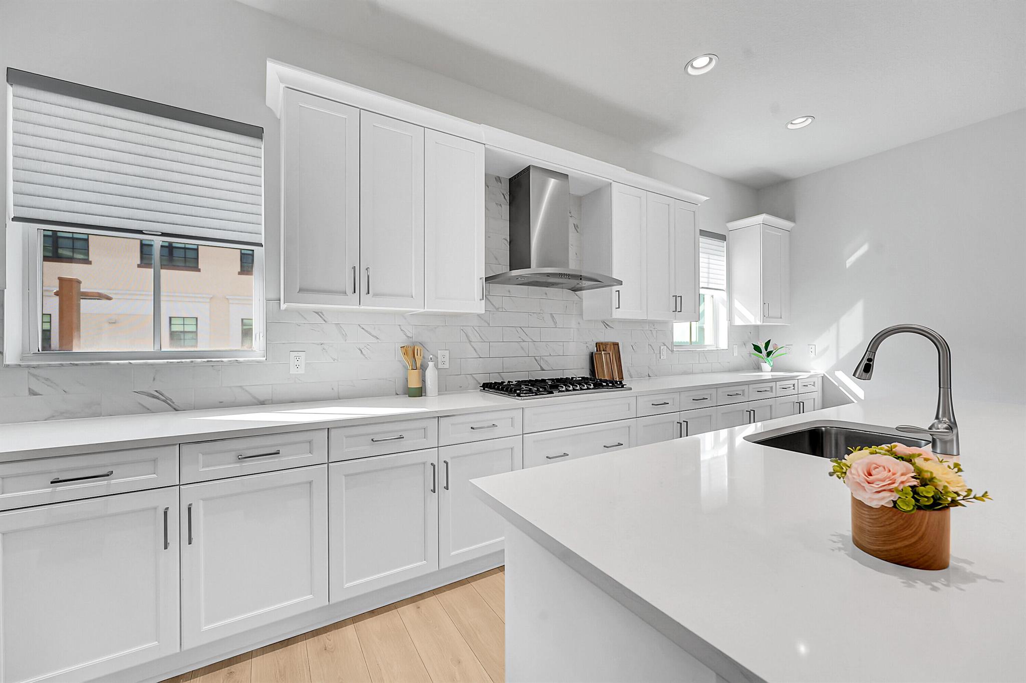 ALTON NEIGHBORHOOD - Residential