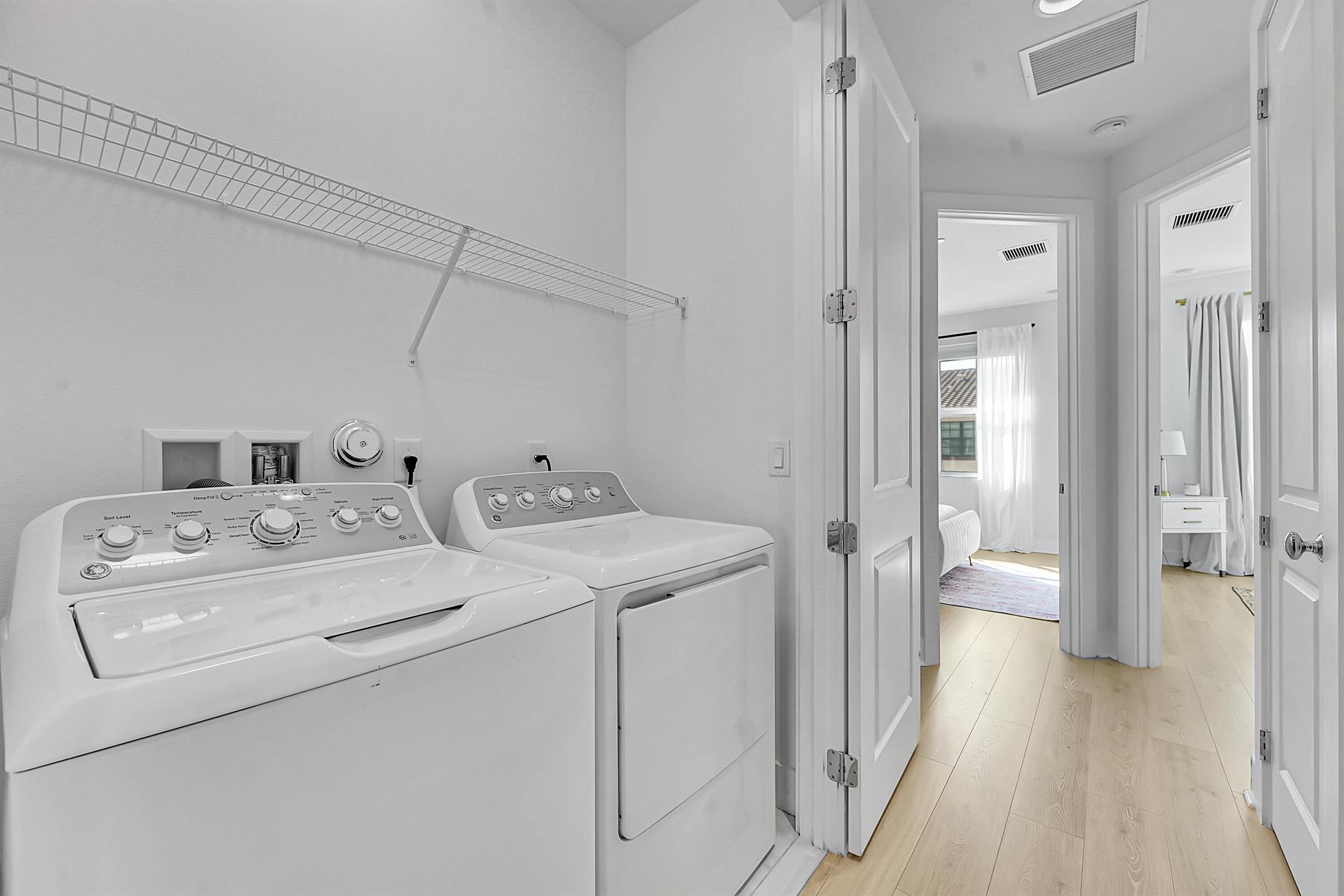 ALTON NEIGHBORHOOD - Residential