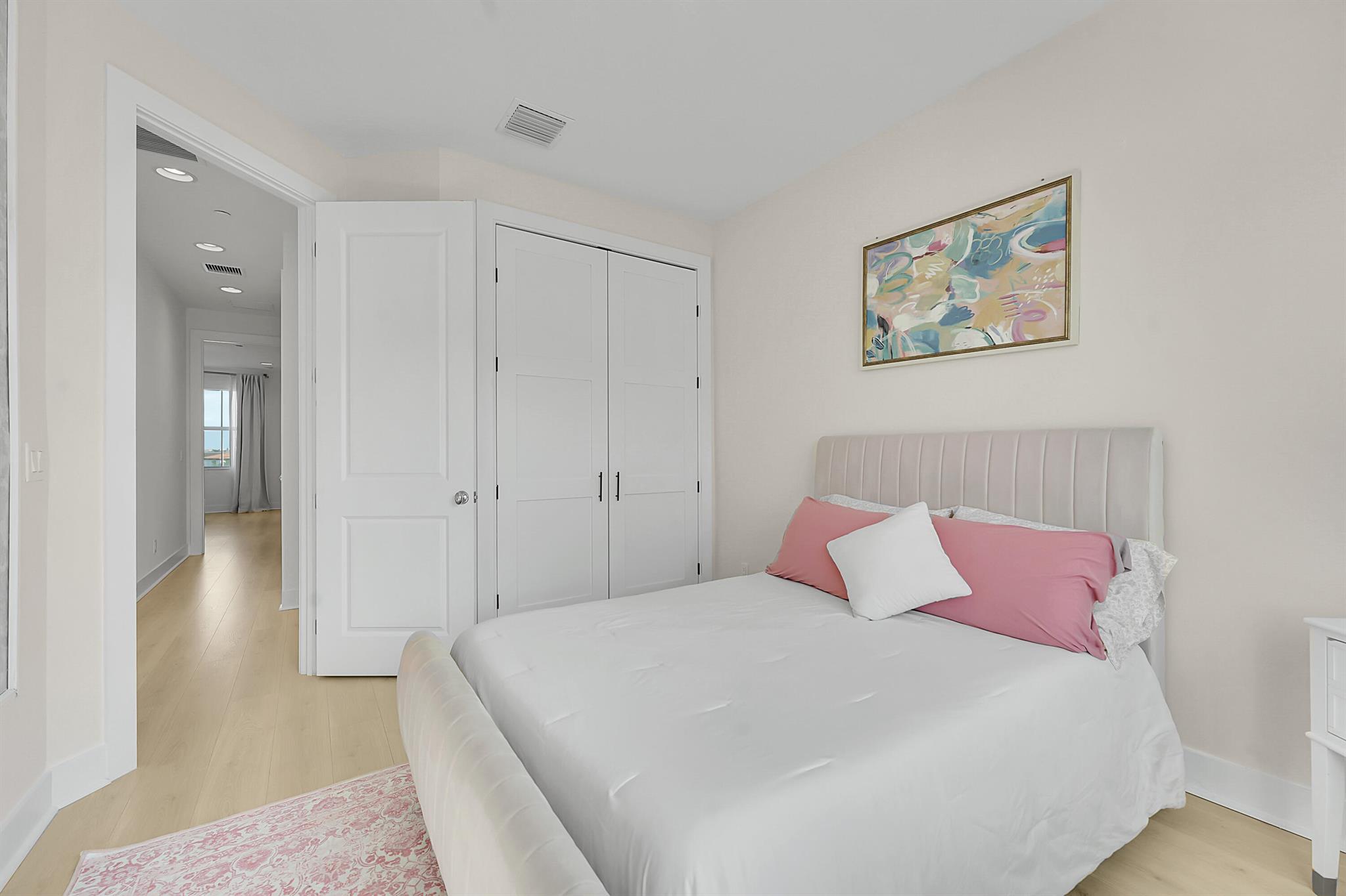 ALTON NEIGHBORHOOD - Residential