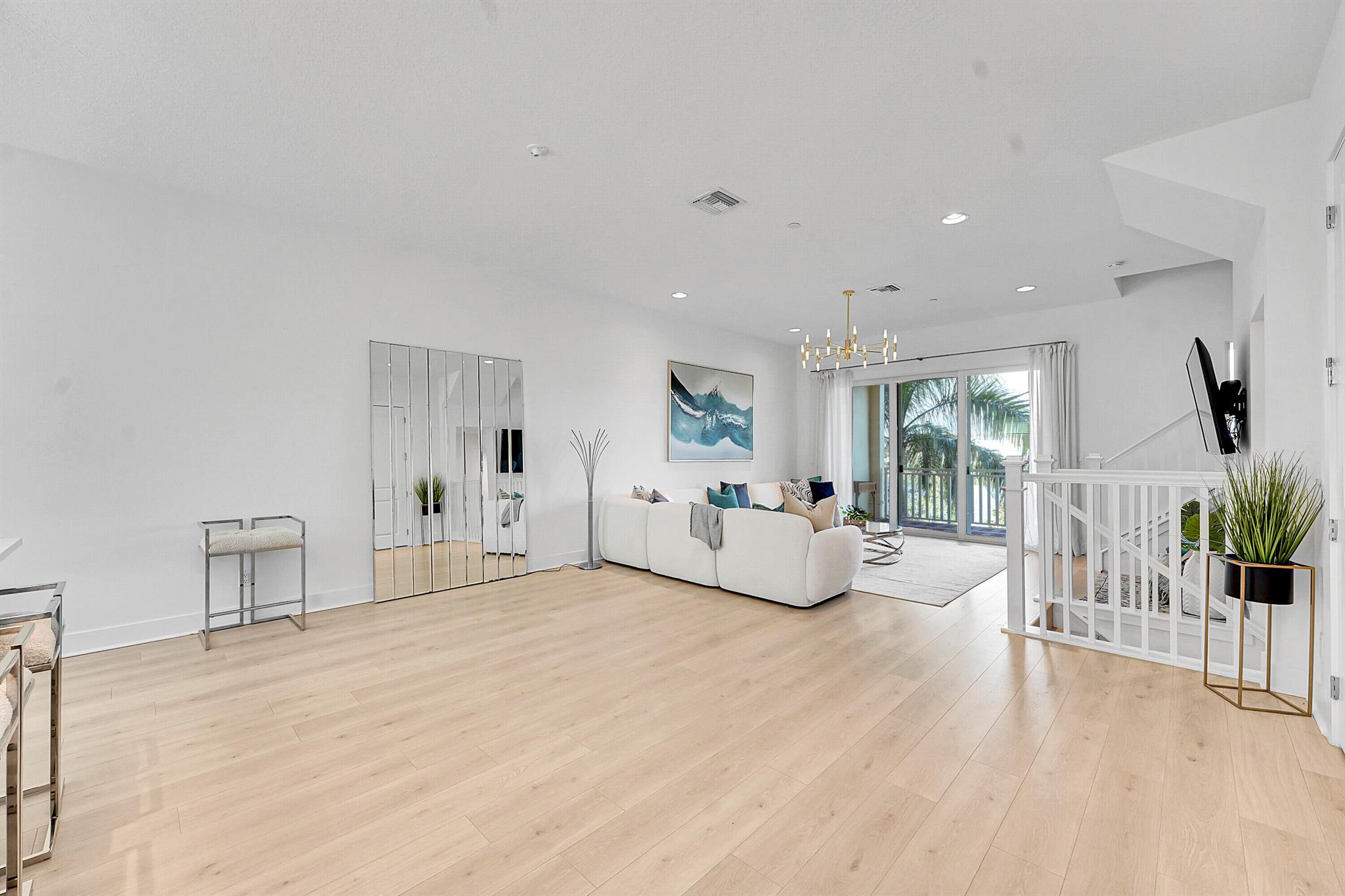 ALTON NEIGHBORHOOD - Residential