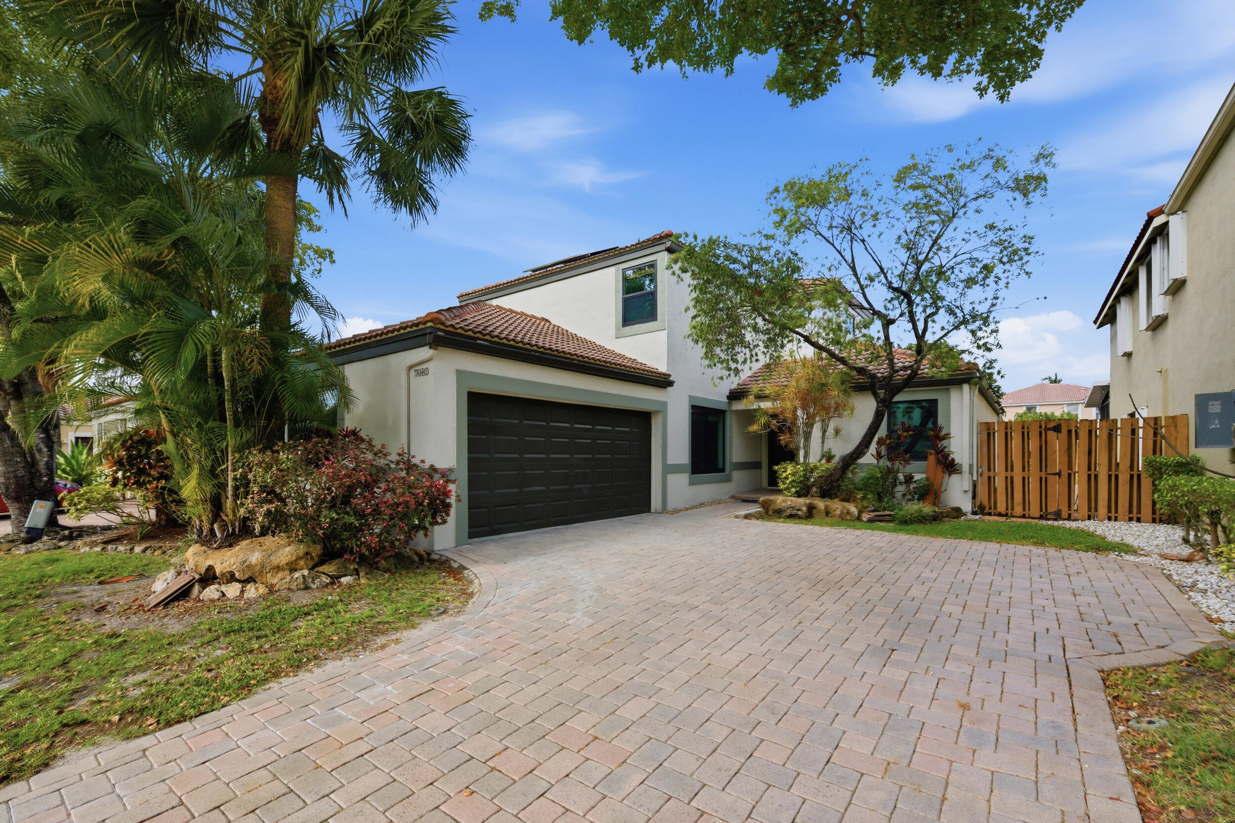 7680 NW 61st Terrace