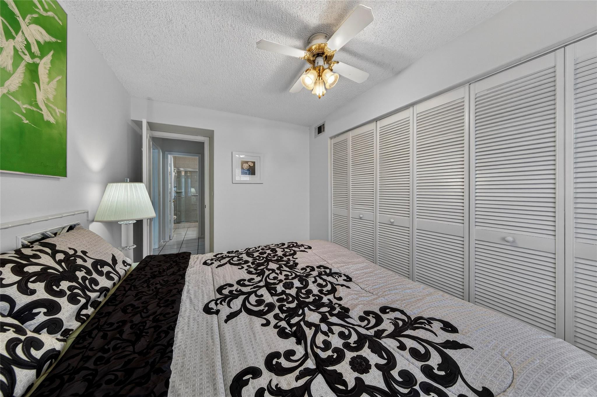 BAY COLONY CLUB - Residential Lease