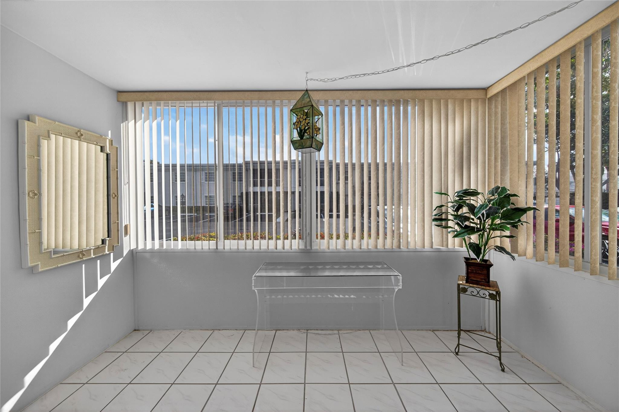 BAY COLONY CLUB - Residential Lease