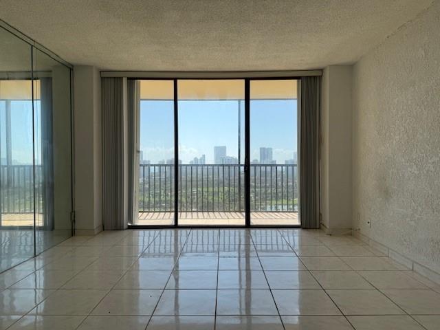 20335 W Country Club Dr 2607