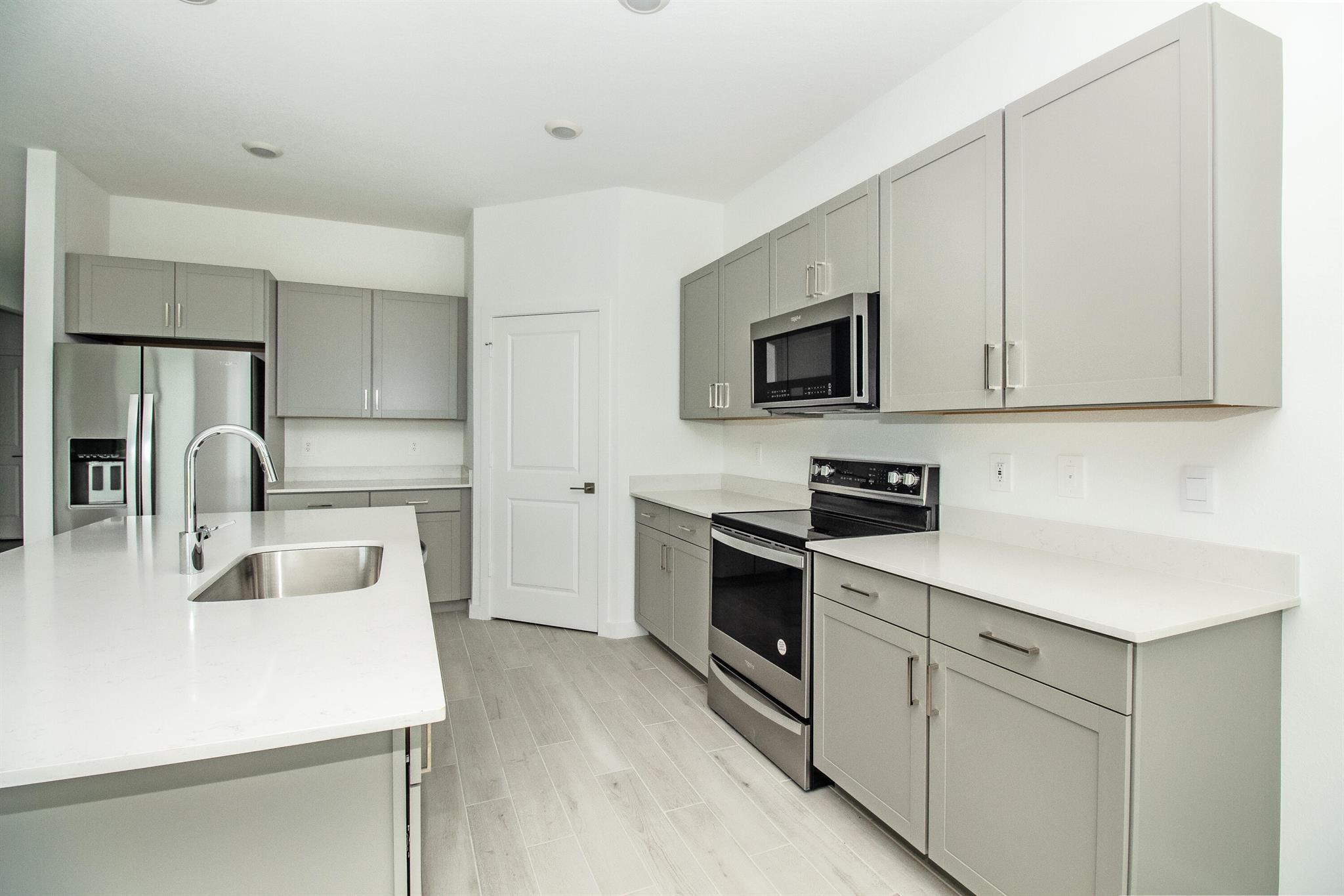 WILLOW POINTE - Residential