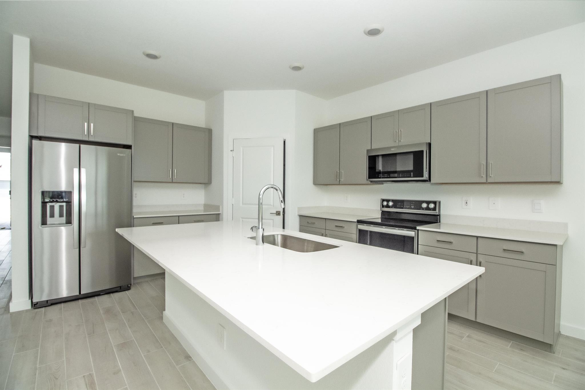 WILLOW POINTE - Residential