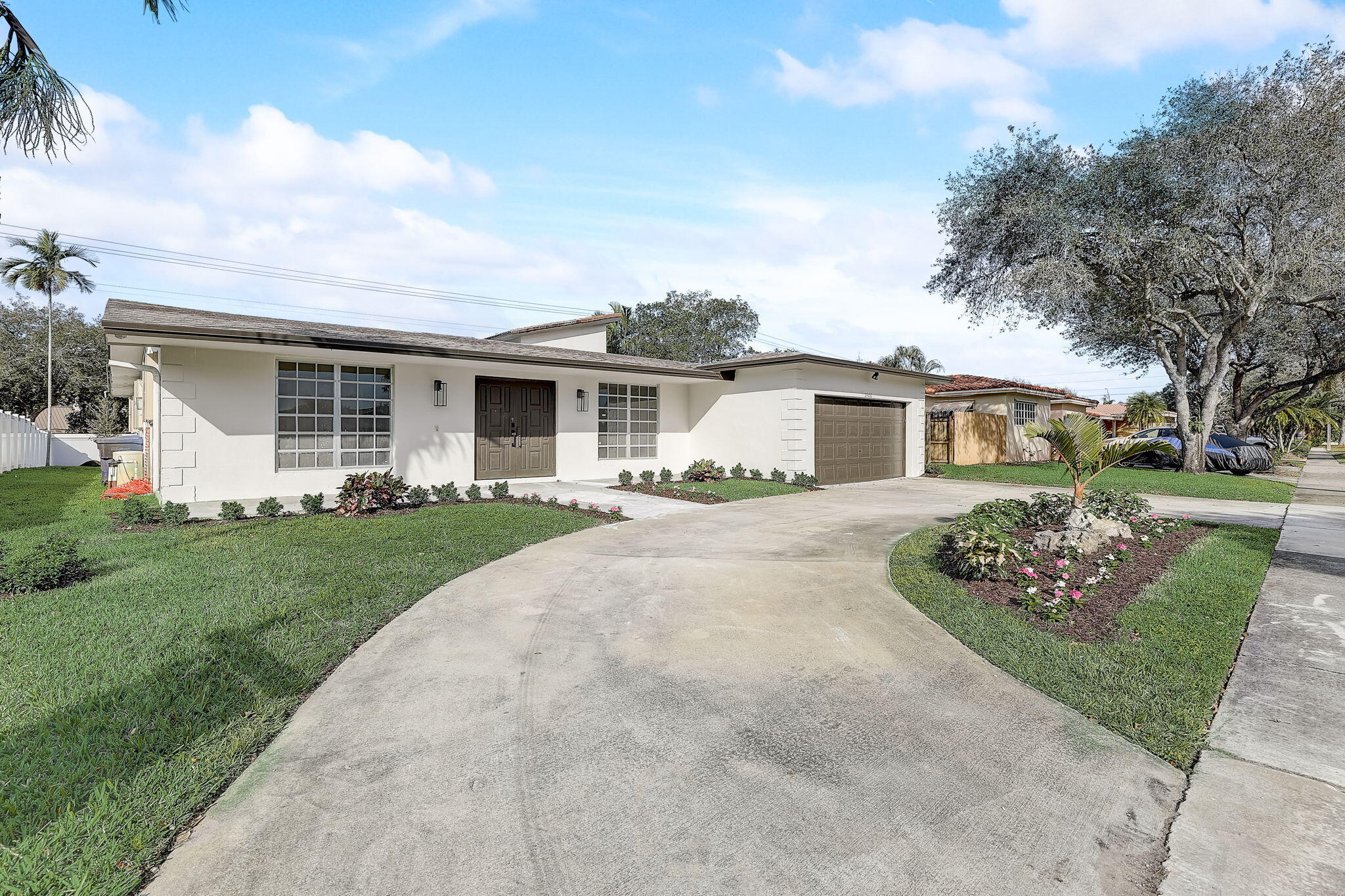 HOLLYWOOD HILLS NORTH SEC ONE - Residential