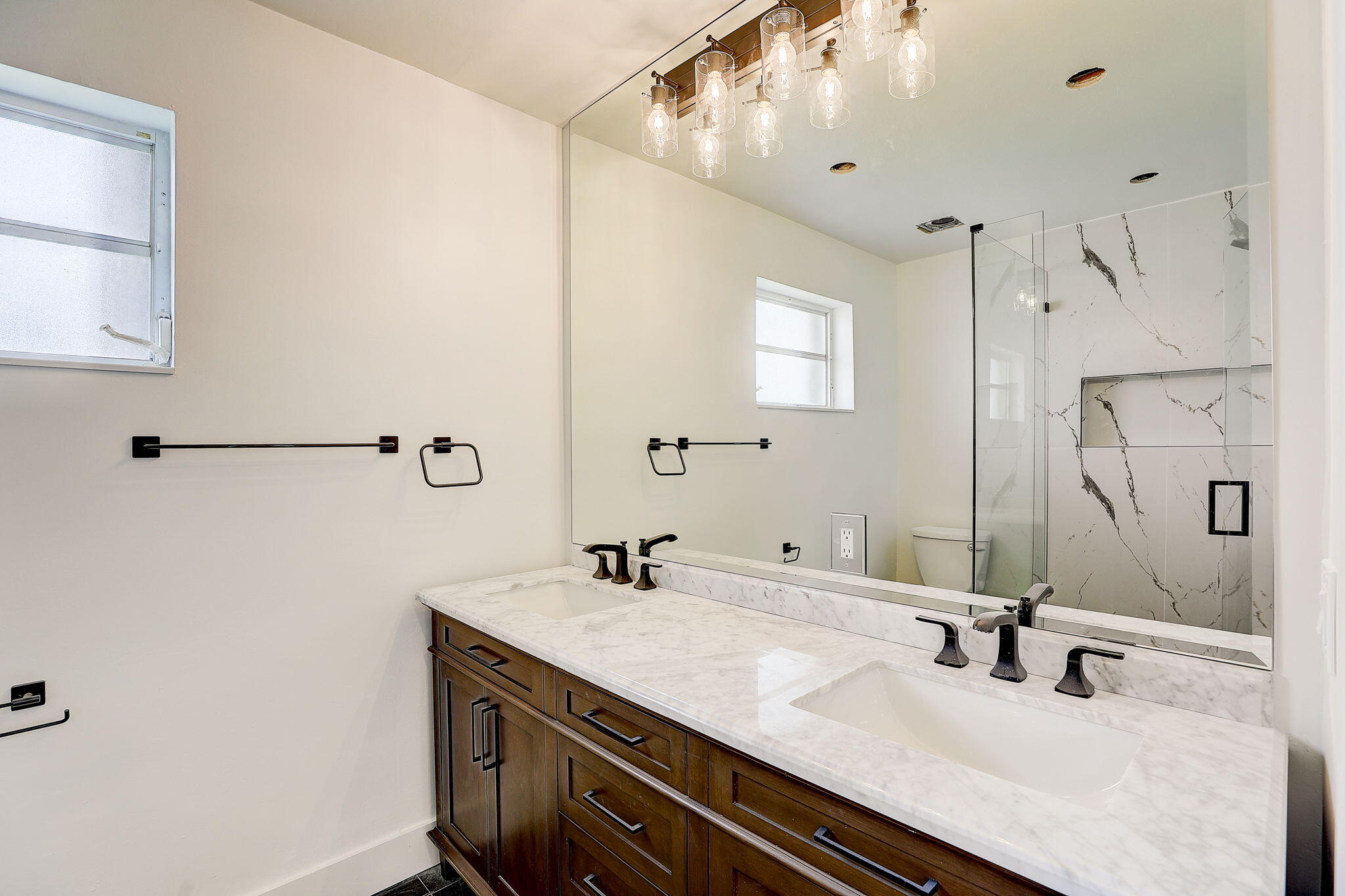 HOLLYWOOD HILLS NORTH SEC ONE - Residential