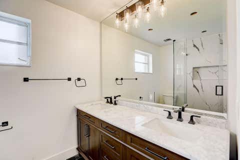 Tiny photo for 3900 N 45th Avenue, Hollywood, FL 33021 (MLS # B26031048)