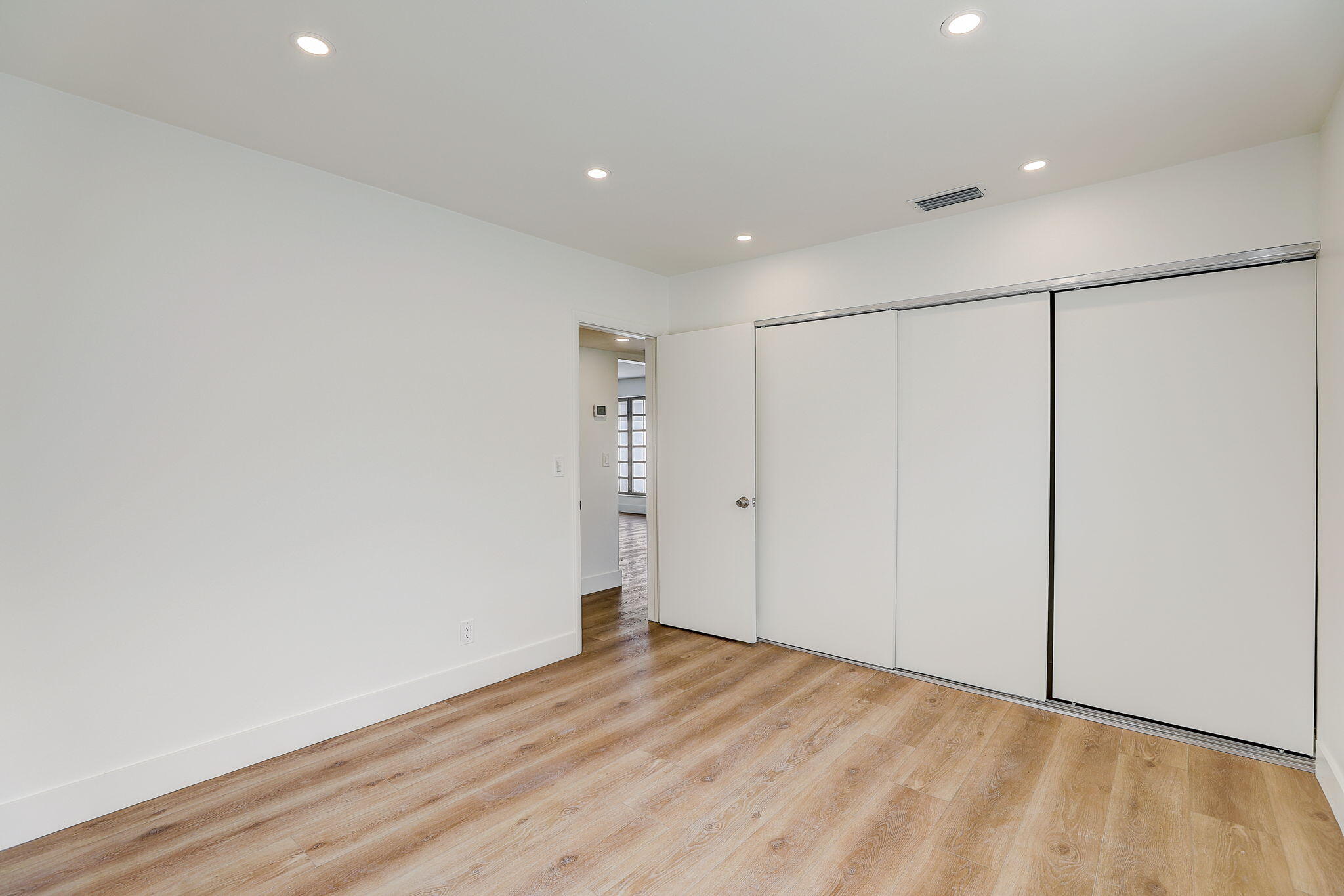 HOLLYWOOD HILLS NORTH SEC ONE - Residential