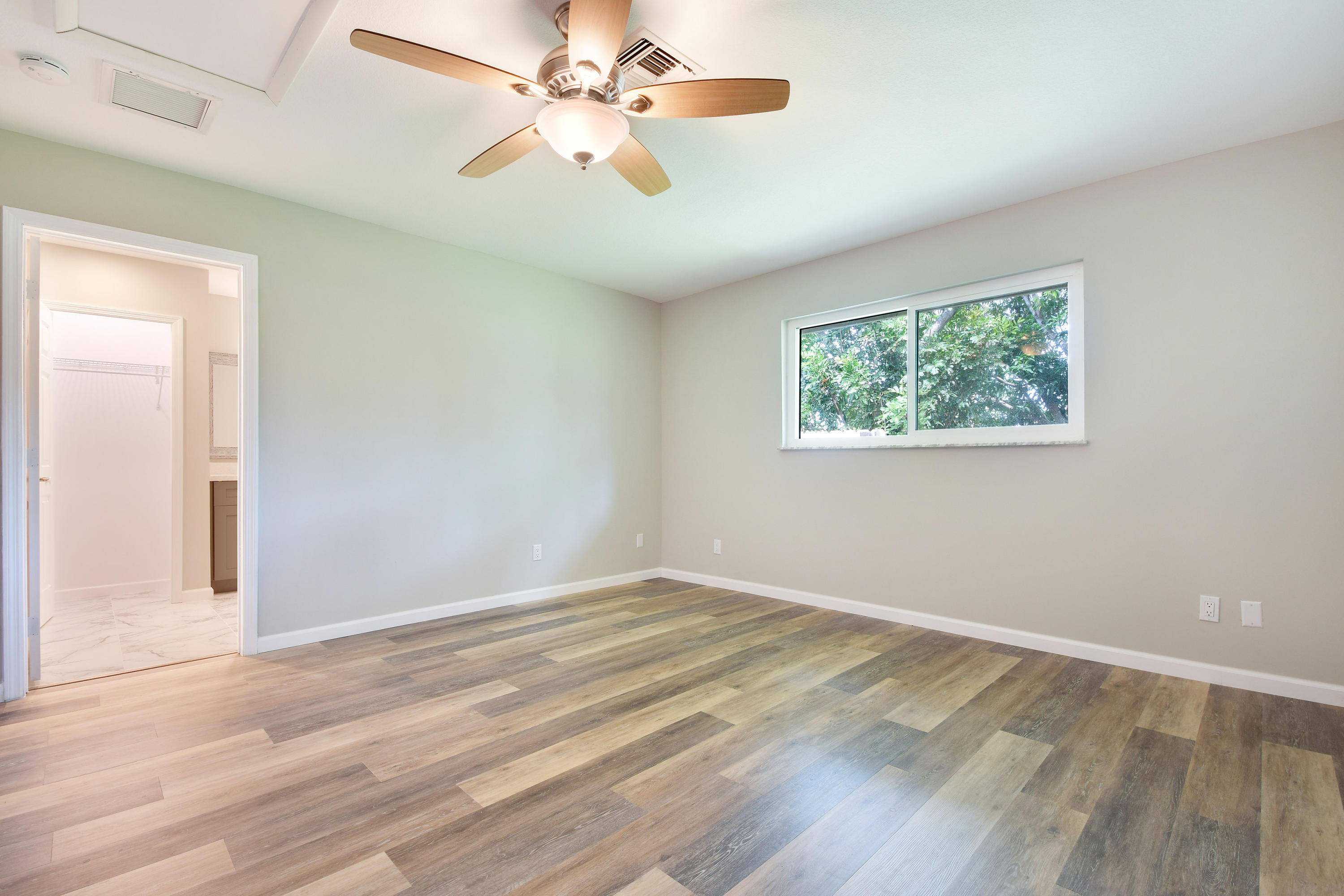 YACHT & COUNTRY CLUB OF STUART - Residential