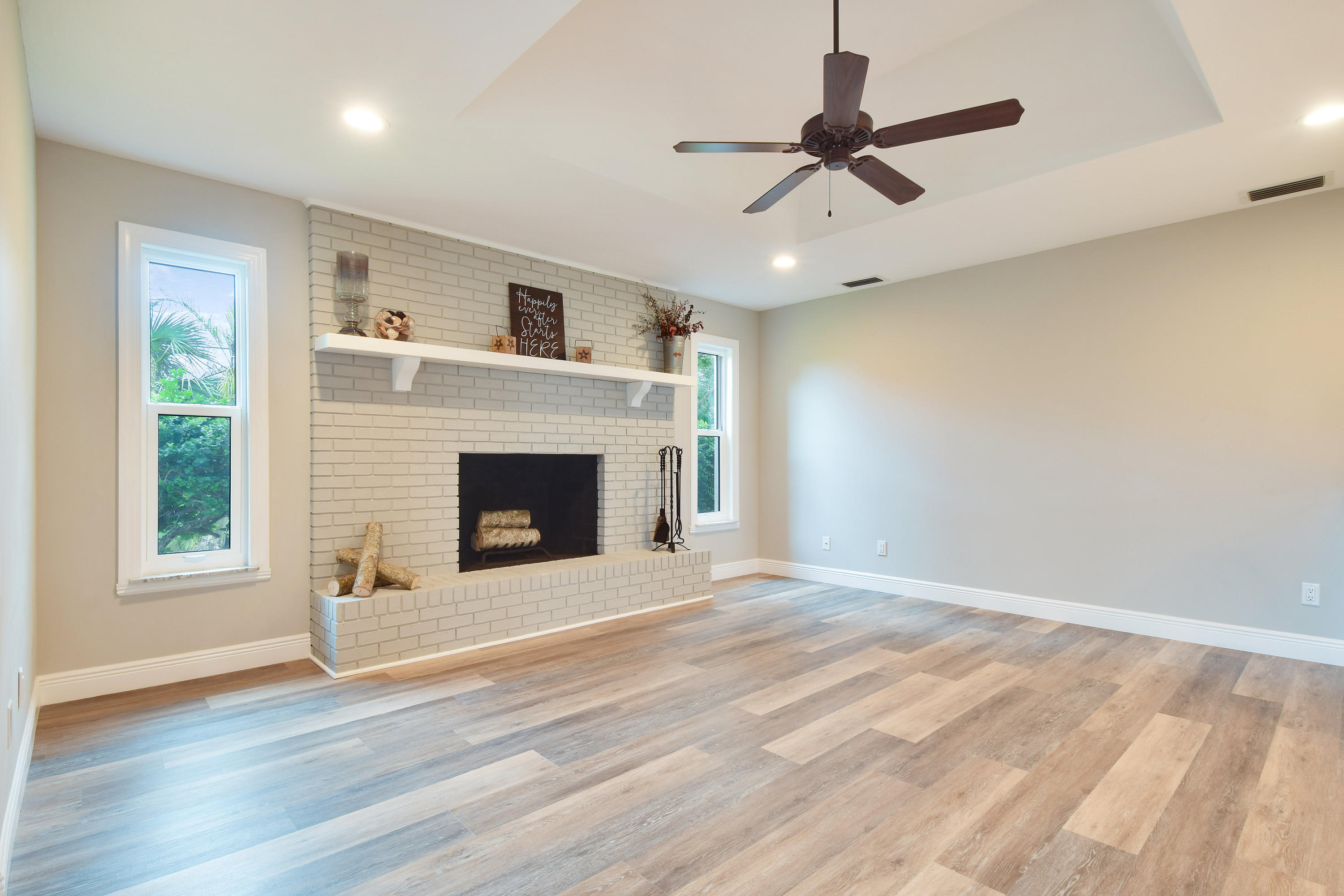 YACHT & COUNTRY CLUB OF STUART - Residential