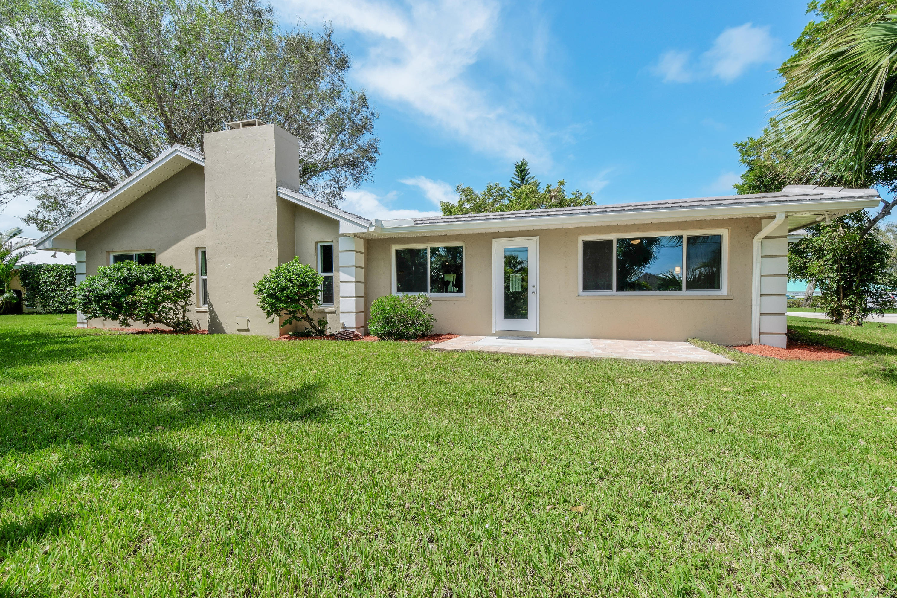 YACHT & COUNTRY CLUB OF STUART - Residential