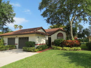 Palm Chase Lakes - Residential