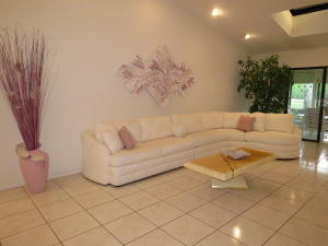 Palm Chase Lakes - Residential