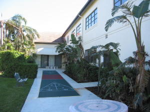 Palm Chase Lakes - Residential