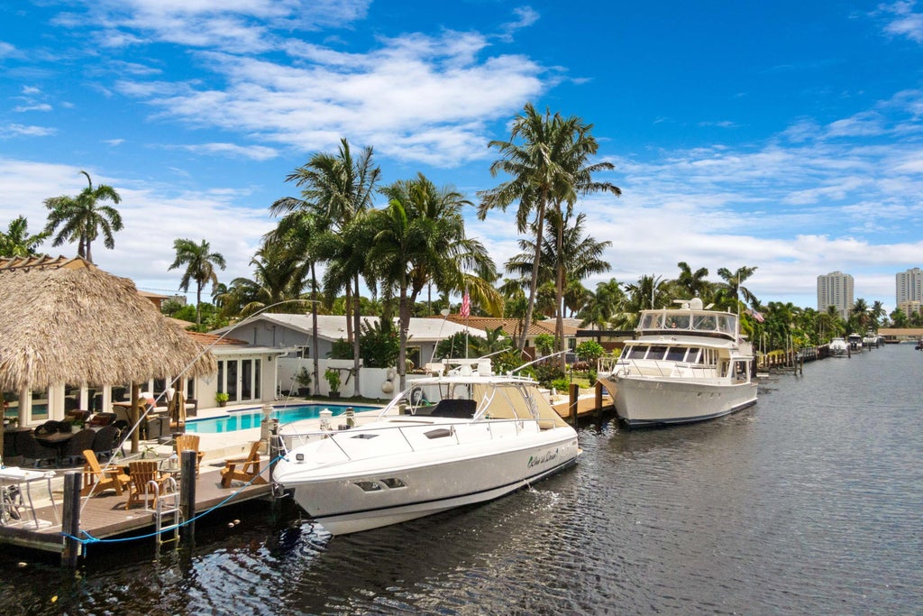 Photo of 2336 SE 9th Street, Pompano Beach, FL 33062 (MLS # R11015179)