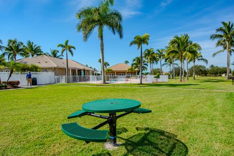 A home in Port St Lucie