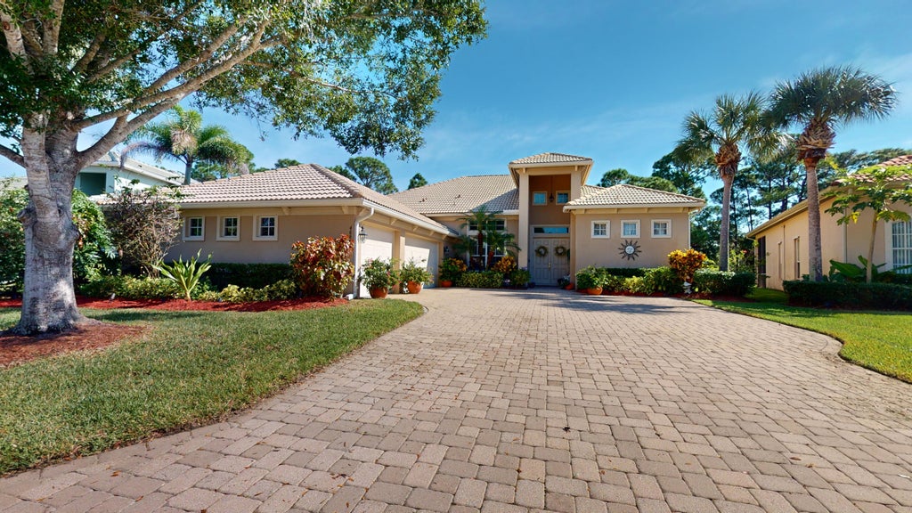 Photo of 466 NW Dover Court, Port Saint Lucie, FL 34983 (MLS # R10994554)