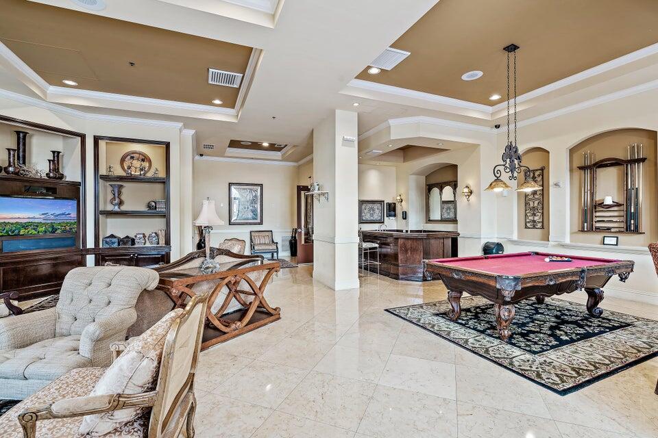 MONTECITO PALM BEACH COND - Residential